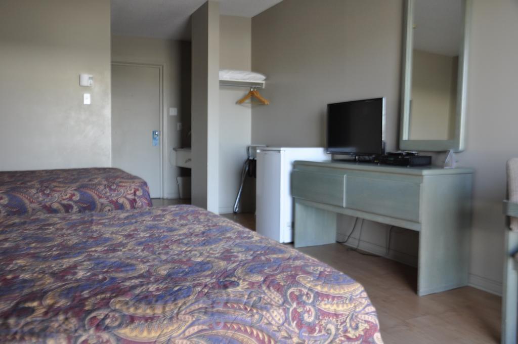 Motel les Pignons Verts Buckingham Zimmer foto