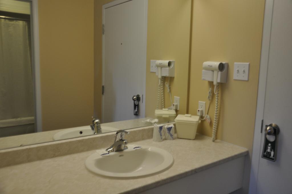 Motel les Pignons Verts Buckingham Zimmer foto