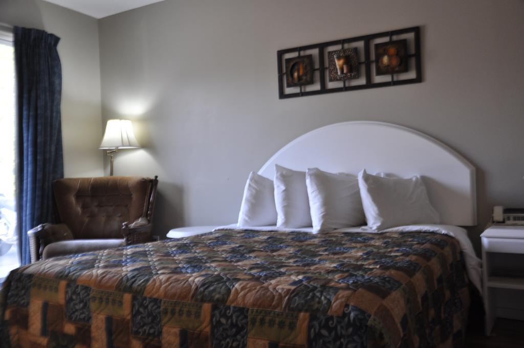 Motel les Pignons Verts Buckingham Zimmer foto